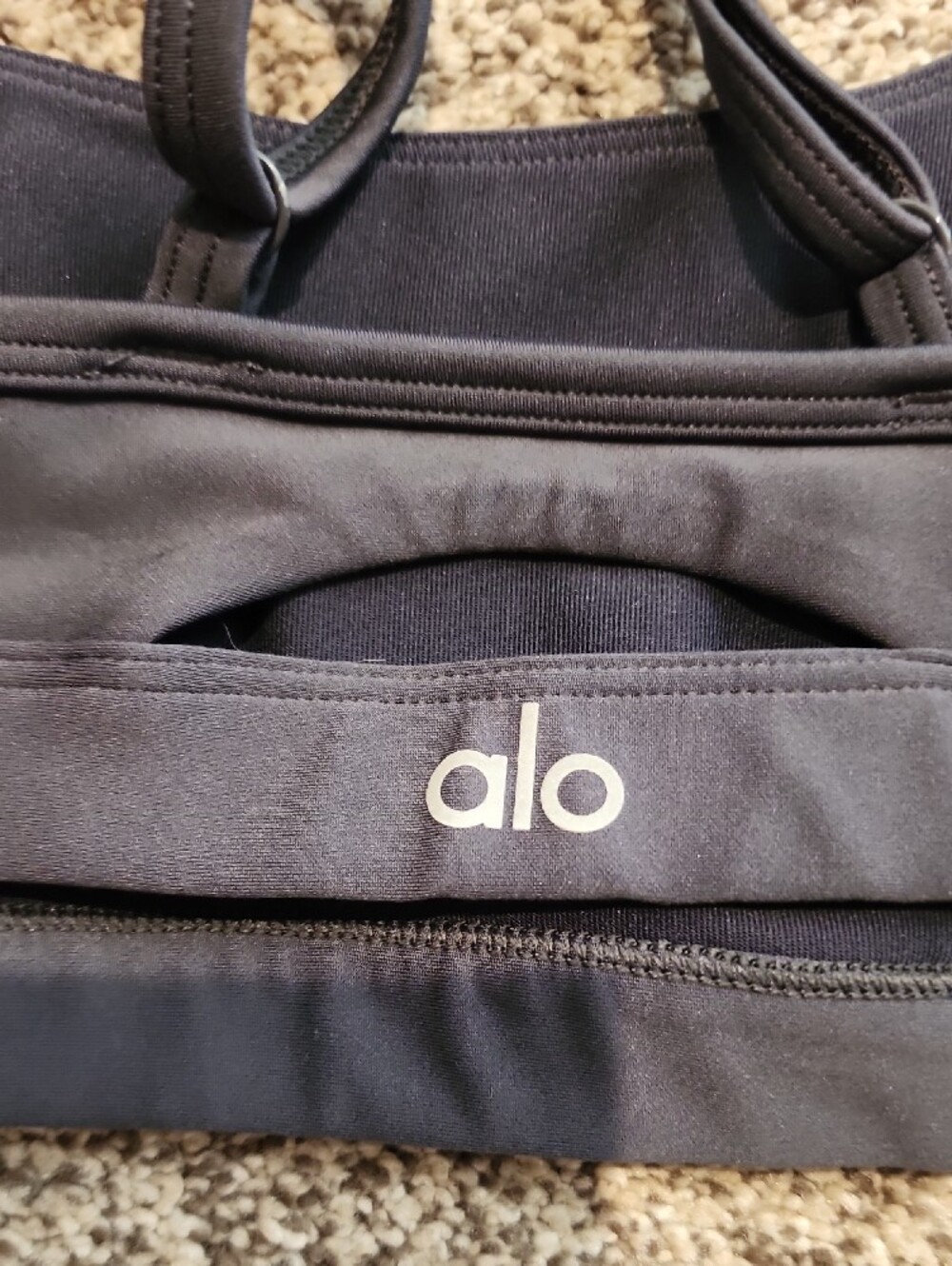 ALO Yoga Dark Gray Sports Bra and Leggings Set - Picture 4 of 5